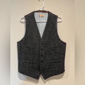 J Crew men’s vest